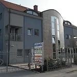 And Oliviers Moravske-Toplice