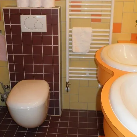 And Oliviers Alsómarác