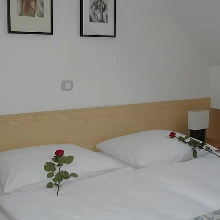 Apartman And Oliviers *