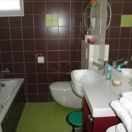 Apartman And Oliviers