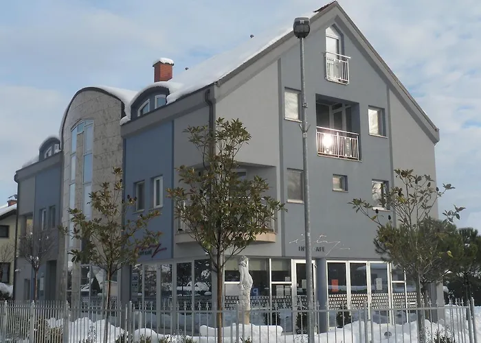 And Oliviers Моравске-Топлице