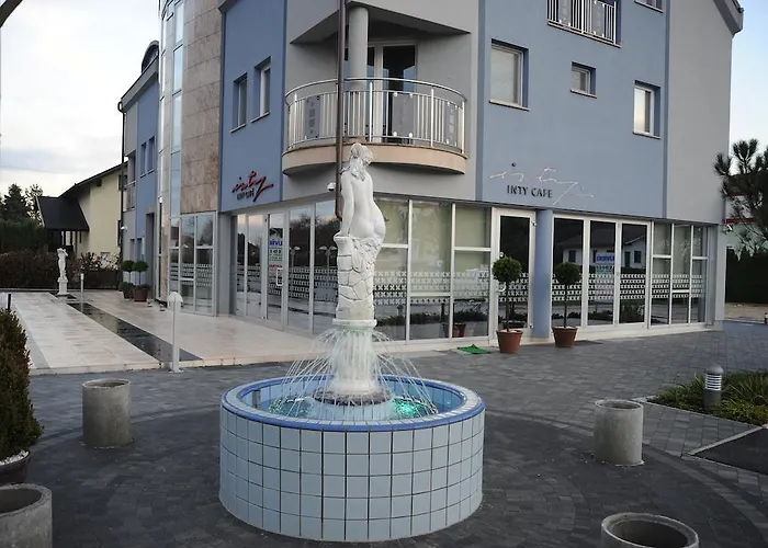 Apartamento And Oliviers